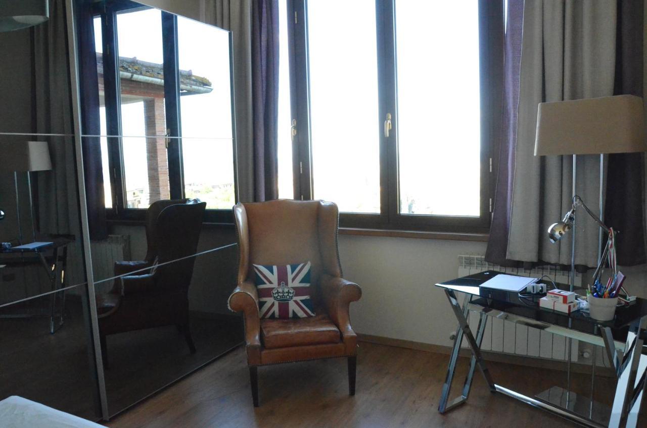 La Terrazza Sull'Alba Apartamento Montalcino Exterior foto