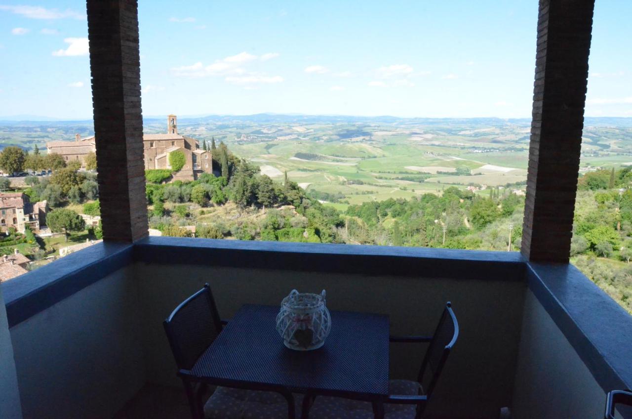 La Terrazza Sull'Alba Apartamento Montalcino Exterior foto